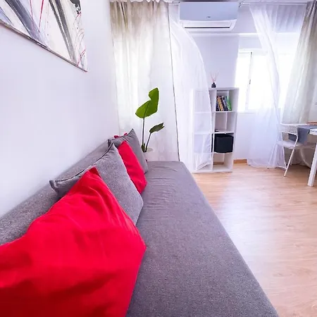 Aiora Homestay *
